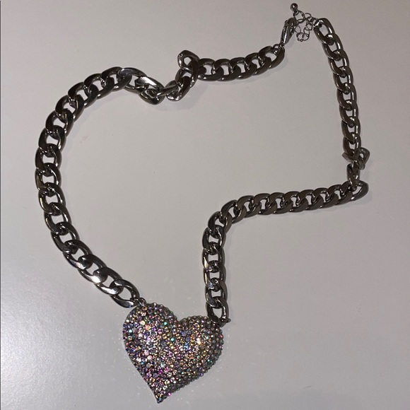 Jewelry - Iridescent Heart Chain necklace